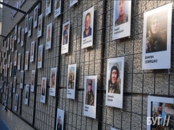 У Володимирі відкрили «Стіну надії» — місце пам’яті про військовополонених і зниклих безвісти захисників 