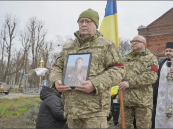 У Володимирській громаді назавжди попрощалася із загиблим Захисником Дмитром Корнійчуком 
