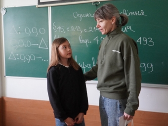 У Володимирі з 11-річчям привітали доньку загиблого військового Олександра Винокурова 
