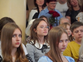 У Володимирі відбувся випускний у дитячій художній школі 