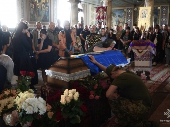 У Володимирі попрощалися із Героєм Русланом Кулешею 