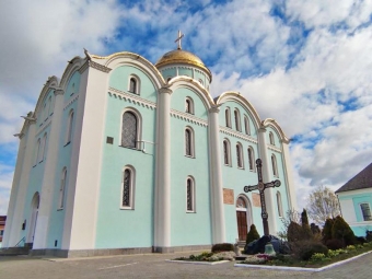 Державні виконавці завершили опис майна Свято-Успенського собору у Володимирі 