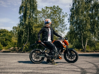 В Іваничах суд на понад 40 тисяч оштрафував школяра, який їздив на мотоциклі за хлібом 