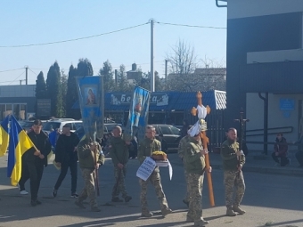 Його бойовий шлях пролягав через найгарячіші точки: у Павлівській громаді попрощалися з воїном Миколою Ніколайчуком 