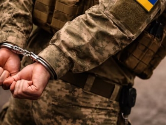 У Володимирі засудили чоловіка до 7,5 року тюрми за самовільне залишення військової частини 