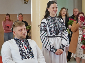 На Великдень у Володимирі ветеран одружився з коханою 