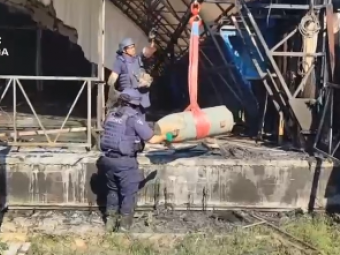 У Києві сапери ДСНС вилучили нездетоновану бойову частину російської ракети після нічної атаки 