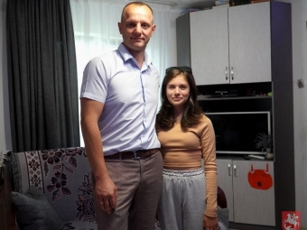 У Володимирі привітали з днем народження доньку загиблого учасника АТО Ігоря Упорова 