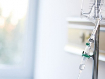 У Володимирі 13-річна дівчинка після розпиття алкоголю в дворі опинилась у лікарні 