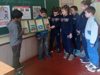 У ліцеї Затурець провели тиждень безпеки дорожнього руху - новини Володимир-Водинського У ліцеї Затурець провели тиждень безпеки дорожнього руху