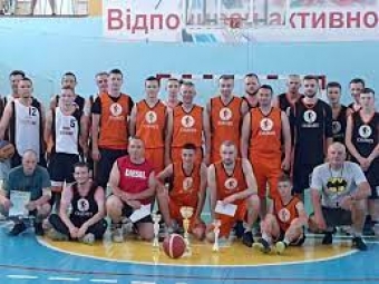 У Нововолинську провели благодійний баскетбольний турнір 
