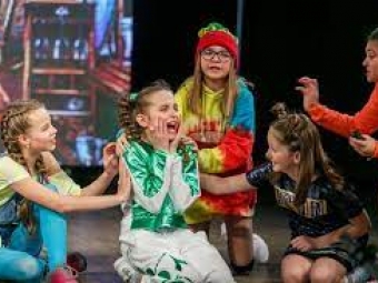 У Нововолинську запрошують творчих діток на гуртки театральної діяльності 