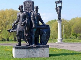 У Володимирі надійшло дві пропозиції щодо пам’ятника героям України 